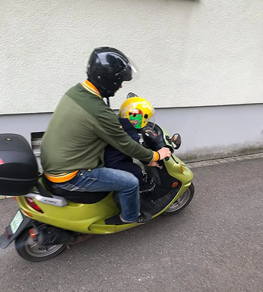 FREEUP Motorradhelm Kinder Mädchen Junge, Kid Jet Helm mit Visier, Dinosaurier Mofa Helm Kids Scooter Fahrradhelm, Schnellverschluss, Herausnehmbar, Waschbar, 48-55cm, Gelb