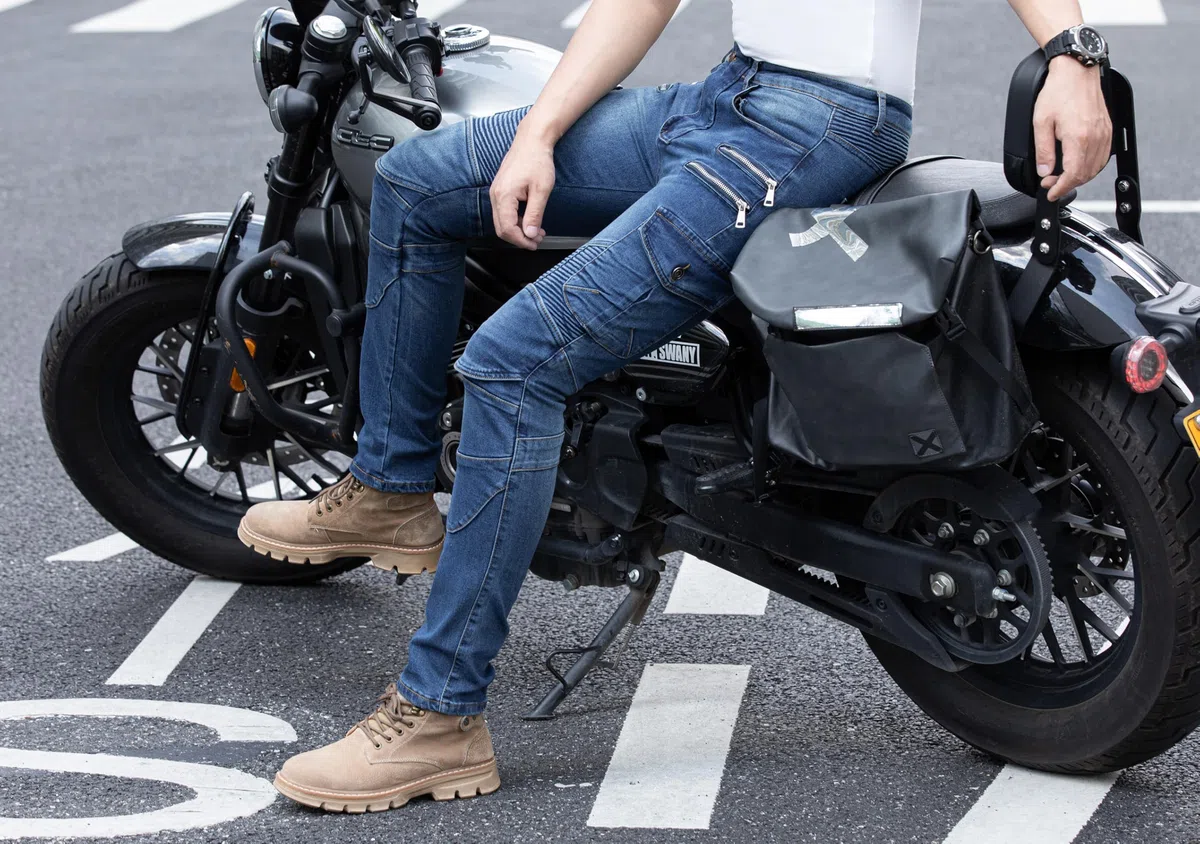 Motorrad Jeans mit entferbarer CE-Schutzausrüstung und Einstellbaren Luftdüsen für saisonengebundene Ride-Komfort