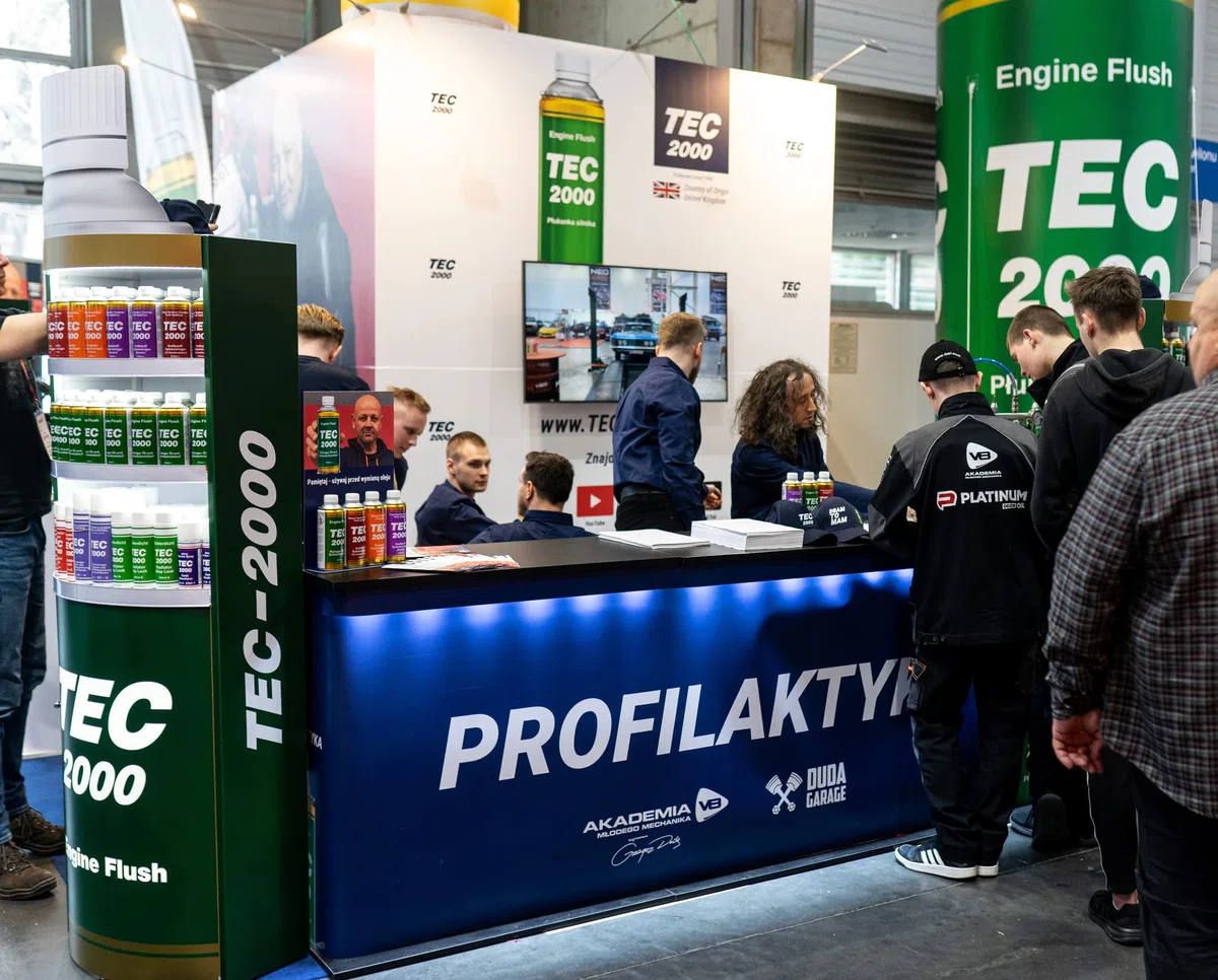 TEC 2000 Motorreiniger - 6 x Diesel Injektor Einspritzdüsen Reiniger 375ml - Kraftstoffadditiv zur Systemreinigung von Injektoren - Motorspülung Motorpflege Diesel Zusatz - Systemreiniger