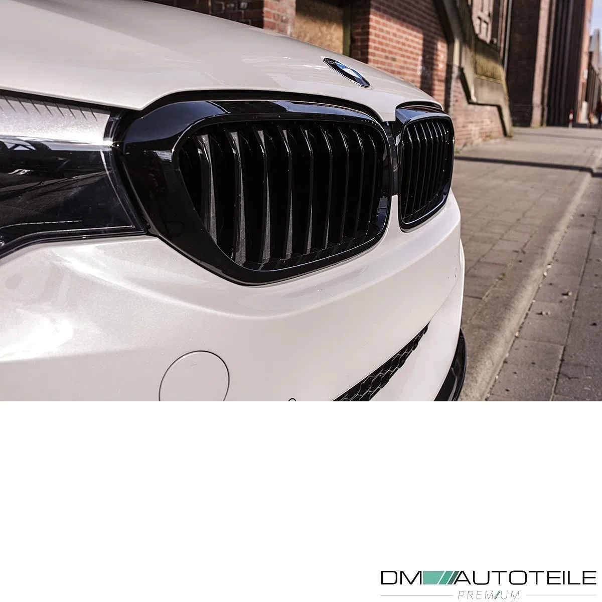 DM Autoteile Set Sport-Performance Kühlergrill schwarz glänzend 5er G30 G31 ab 2017-2020