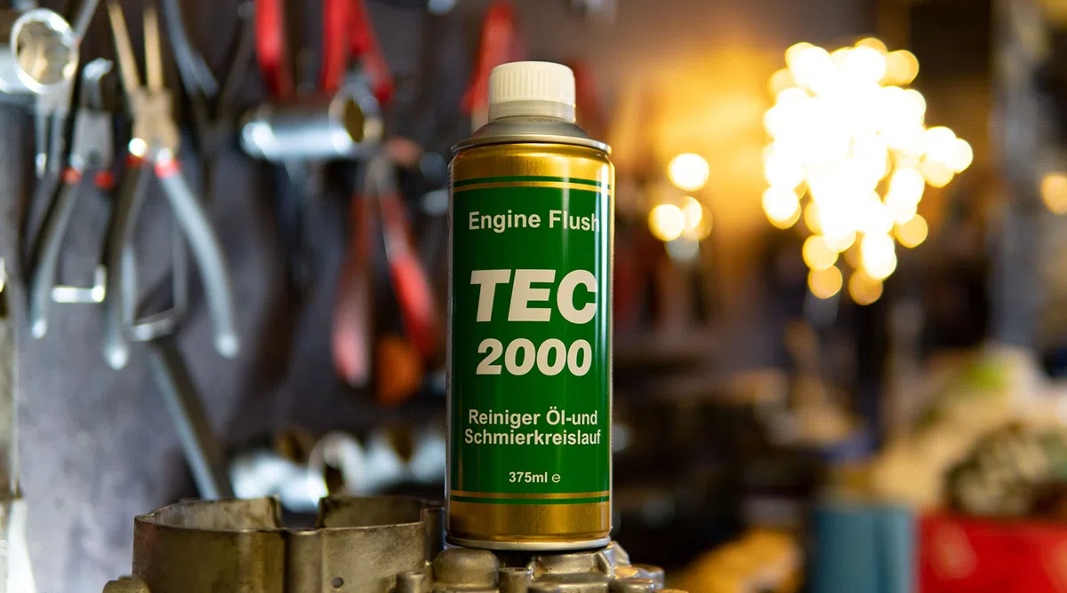 TEC 2000 Motorspülung - 6 x Engine Flush Motorreiniger für Benzin Diesel oder Gasmotoren 375ml set - Kraftstoffadditiv zur Systemreinigung - Motorpflege Zusatz