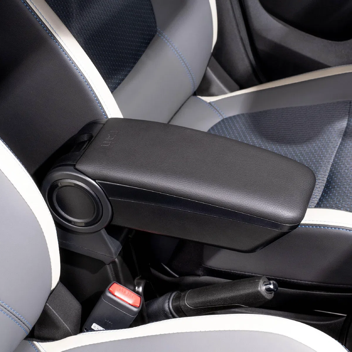 Rati Armster 3 Armlehne kompatibel für TOYOTA AYGO X HYBRID 2026- [Schwarz, veganes Leder] Mittelarmlehne mit Staufach