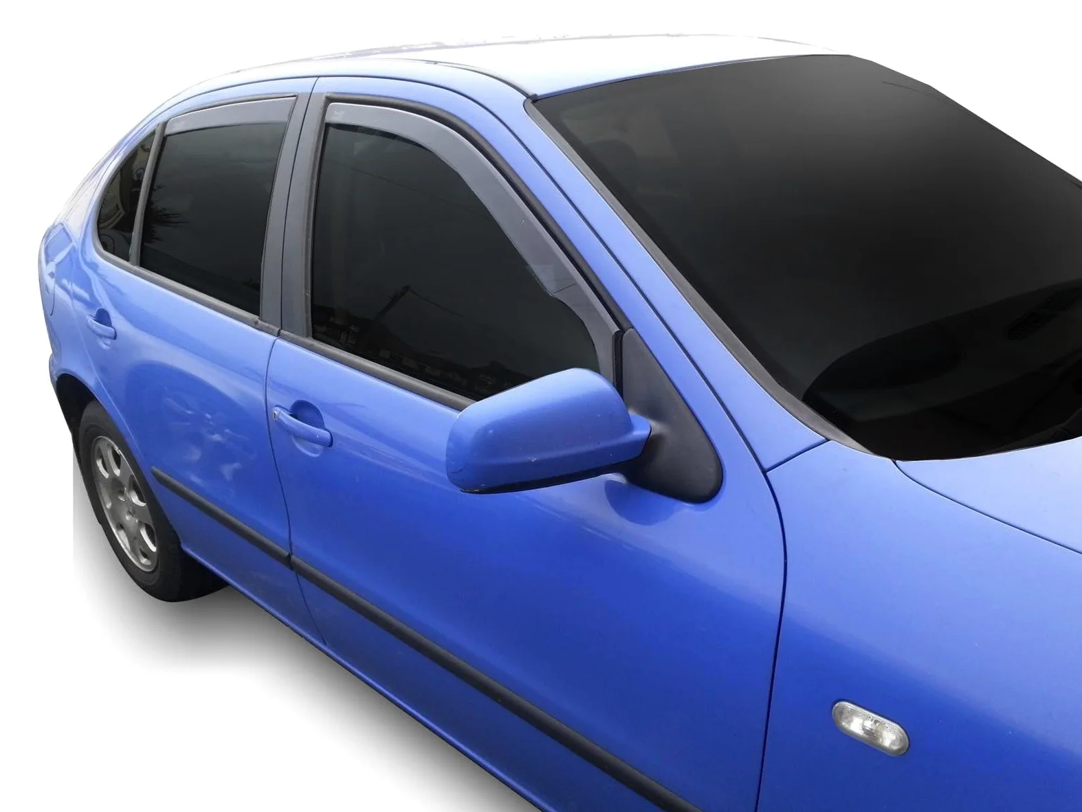 J&J AUTOMOTIVE Windabweiser passend für Seat Leon 1 4/5-Türer 1999-2005 4tlg, Heko Regenabweiser Vorne Hinten Getönt Dunkel Passform
