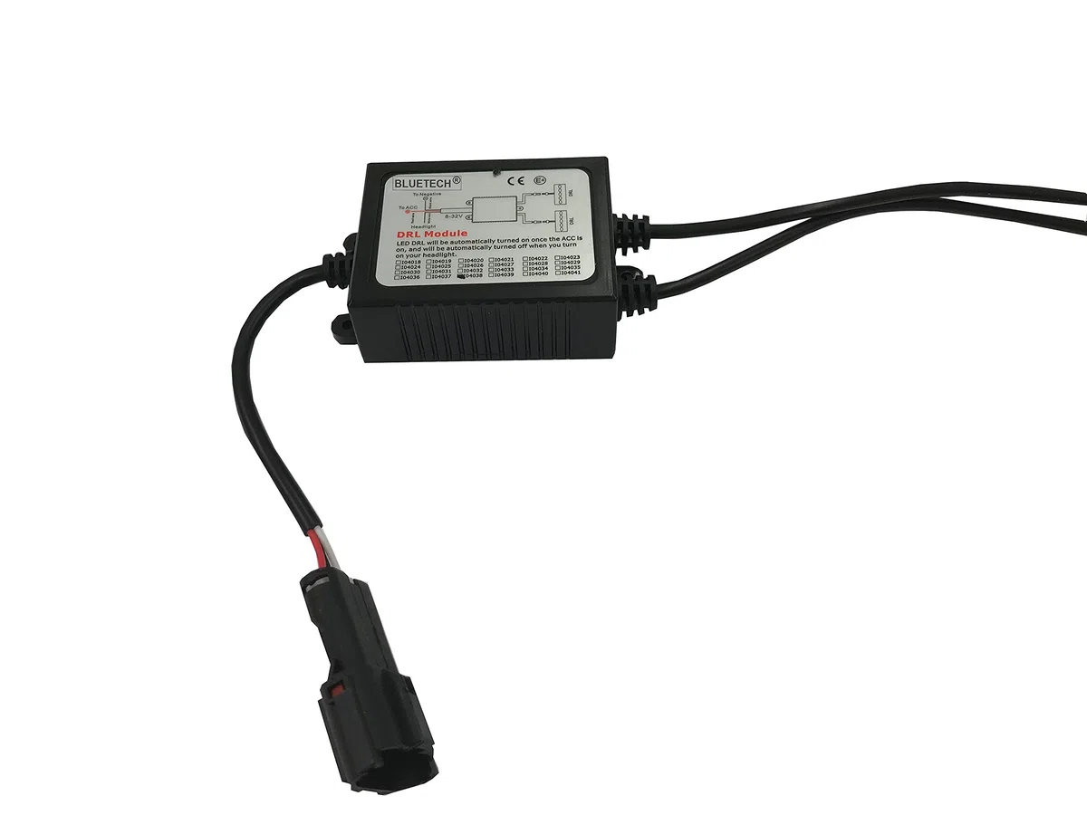 BLUETECH CREE LED Slim Tagfahrleuchten R87 & E-Prüfzeichen 10SMD Tagfahrlicht TFL kompatibel mit Porsche BMW Audi Mercedes OPEL Ford. inkl. Kabel & Befestigung