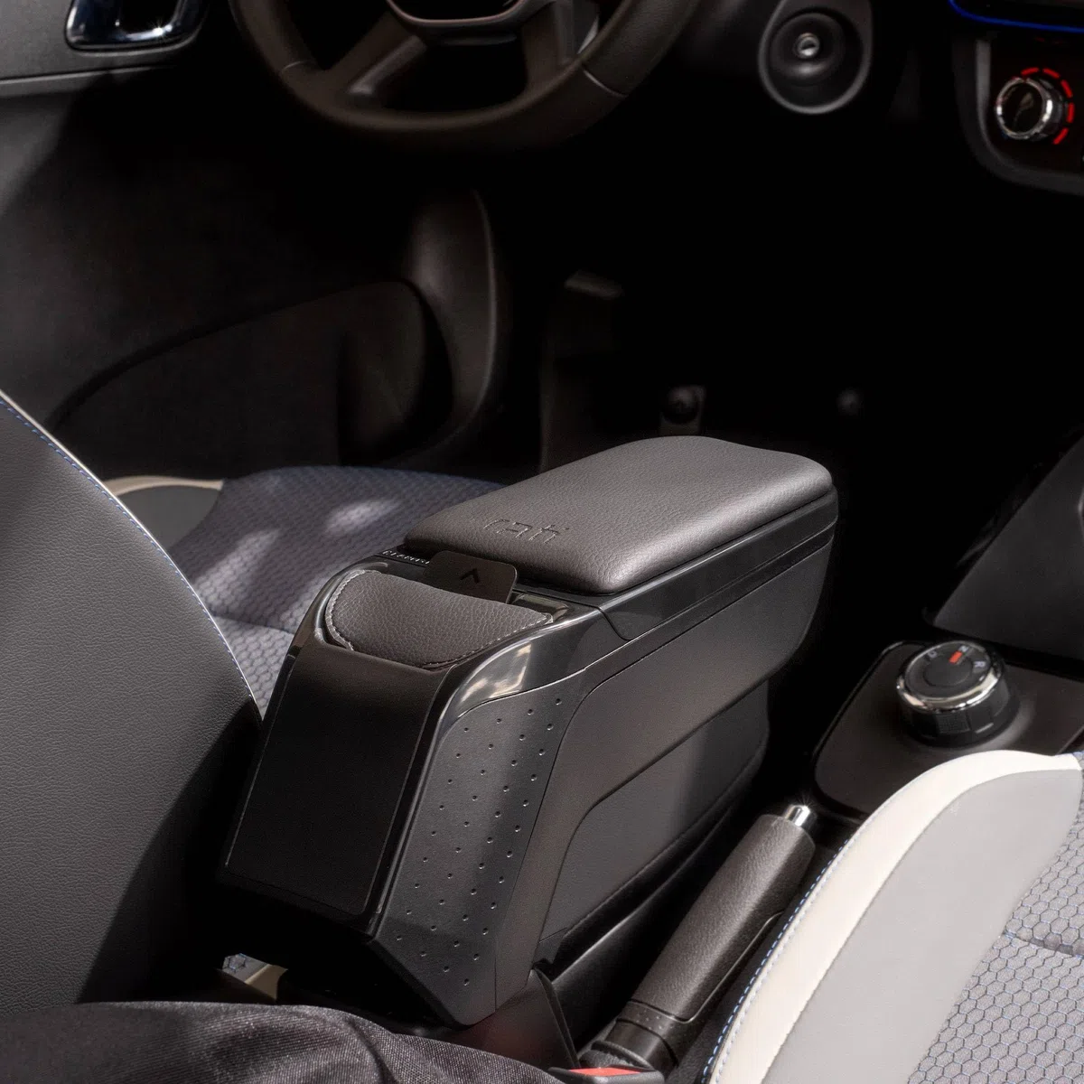 RATI ARMSTER 2 Armlehne kompatibel für TOYOTA AYGO X HYBRID 2026- [schwarz,vegan Leder] nachrüstbare Mittelarmlehne mit Staufach